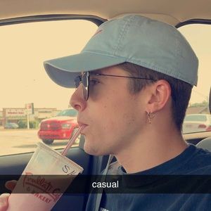 Meet your Posher, Aaron